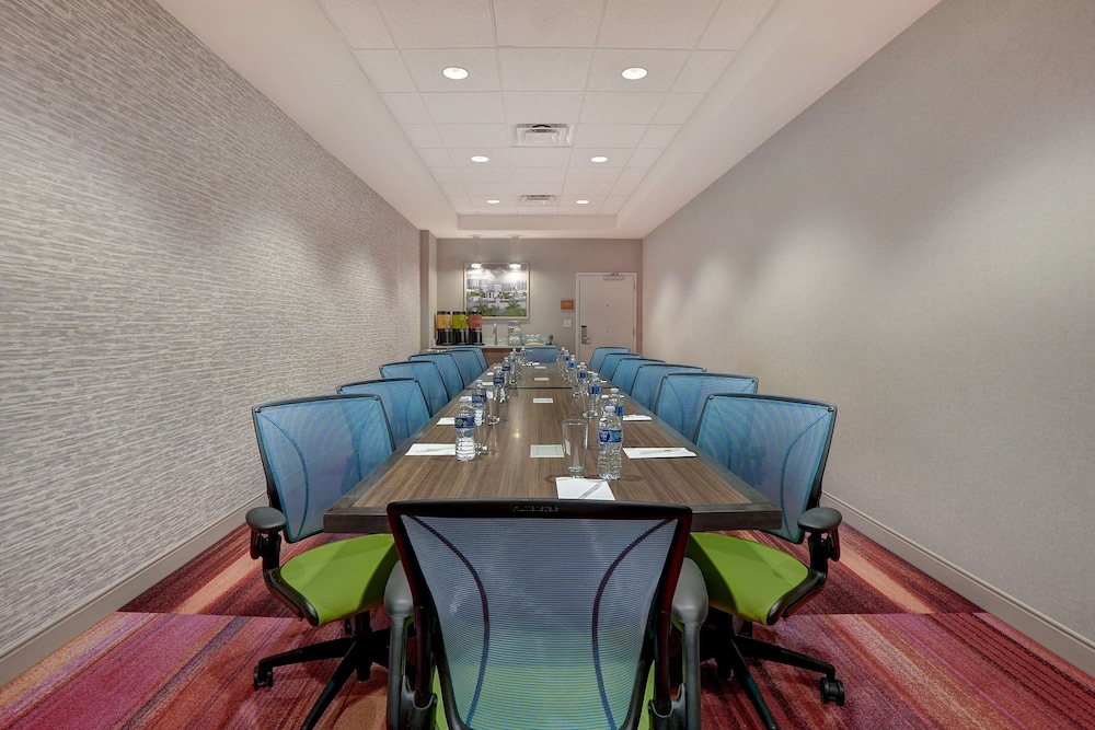 Home2 Suites by Hilton Lakewood Ranch - photo 36