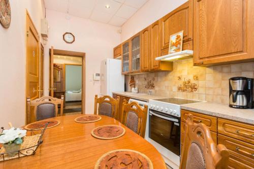 Orchid Apartment Old Town — 4-Star Luxury Hotel in Tallinn, Estonia