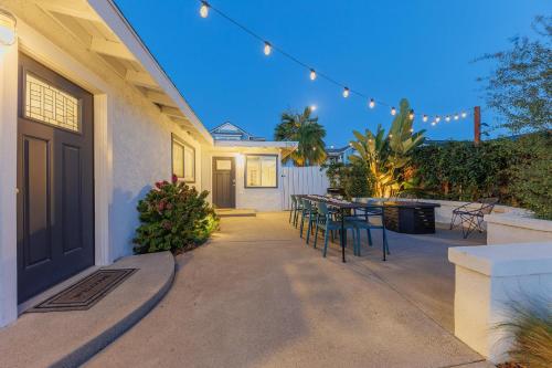 Walk to Beach Outdoor Living Pet Friendly — 4-Star Luxury Hotel in Carlsbad, United States