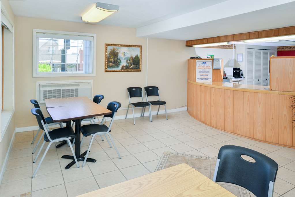 Americas Best Value Inn Lebanon MO - photo 3