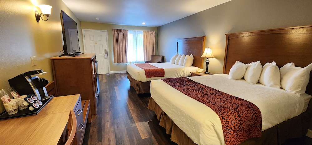 Mill Village Motel - photo 12