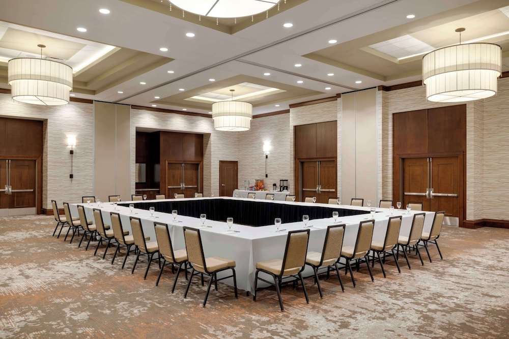 Embassy Suites Chattanooga Hamilton Place - photo 43