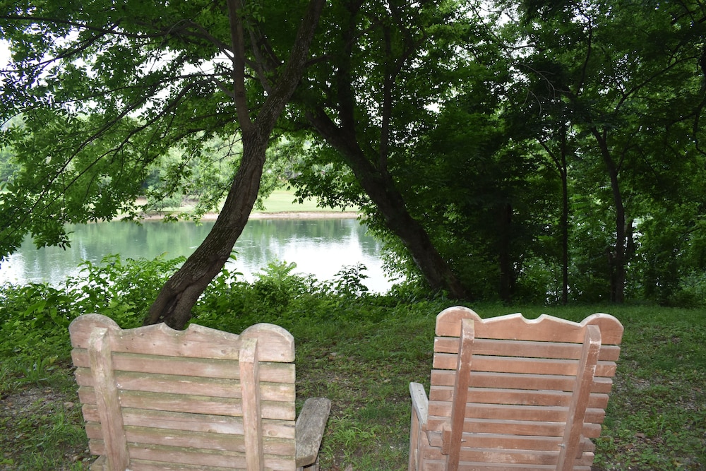 Jack's White River Fishing Resort - photo 86