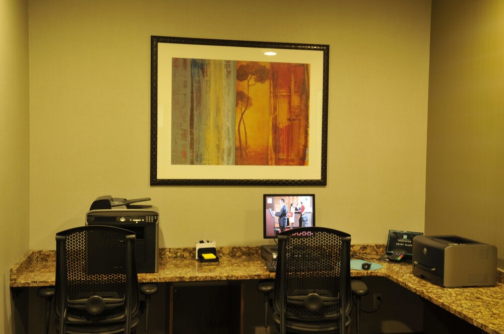 Ramada by Wyndham Southfield - photo 16