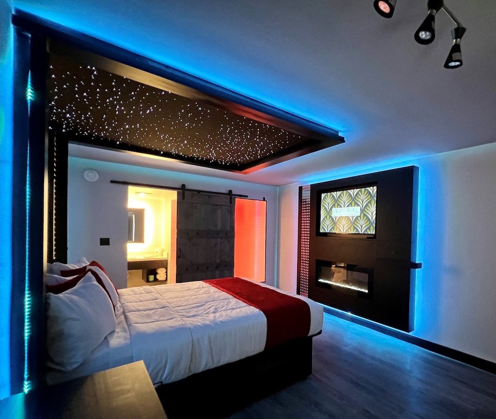 Imperial Suites Adults Only - photo 4