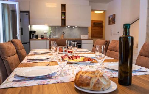 Pet Friendly Home In Privlaka — Privlaka — photo 5