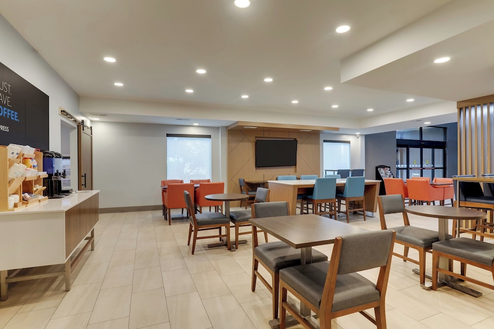 Holiday Inn Express Nicholasville by IHG - photo 40