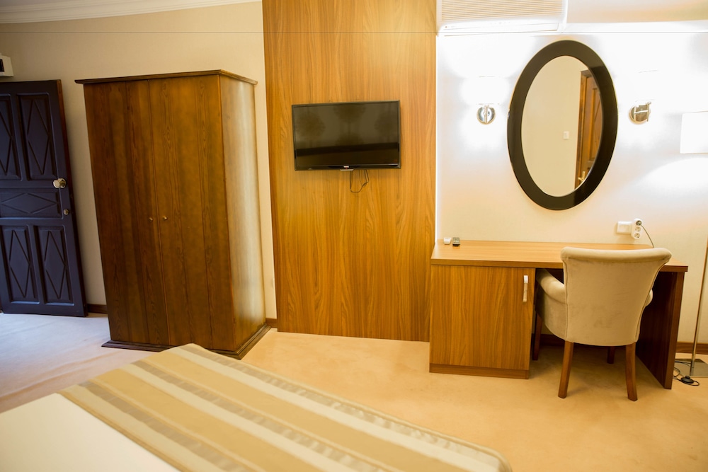 Hanzara Hotel — Ula — photo 5