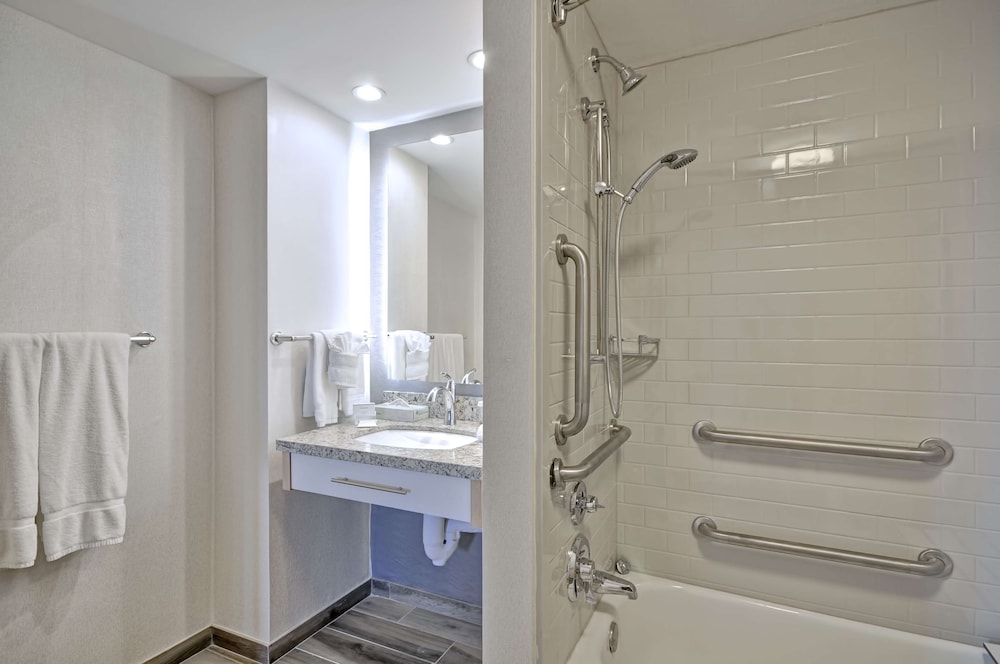 Homewood Suites by Hilton Boston Peabody - photo 20