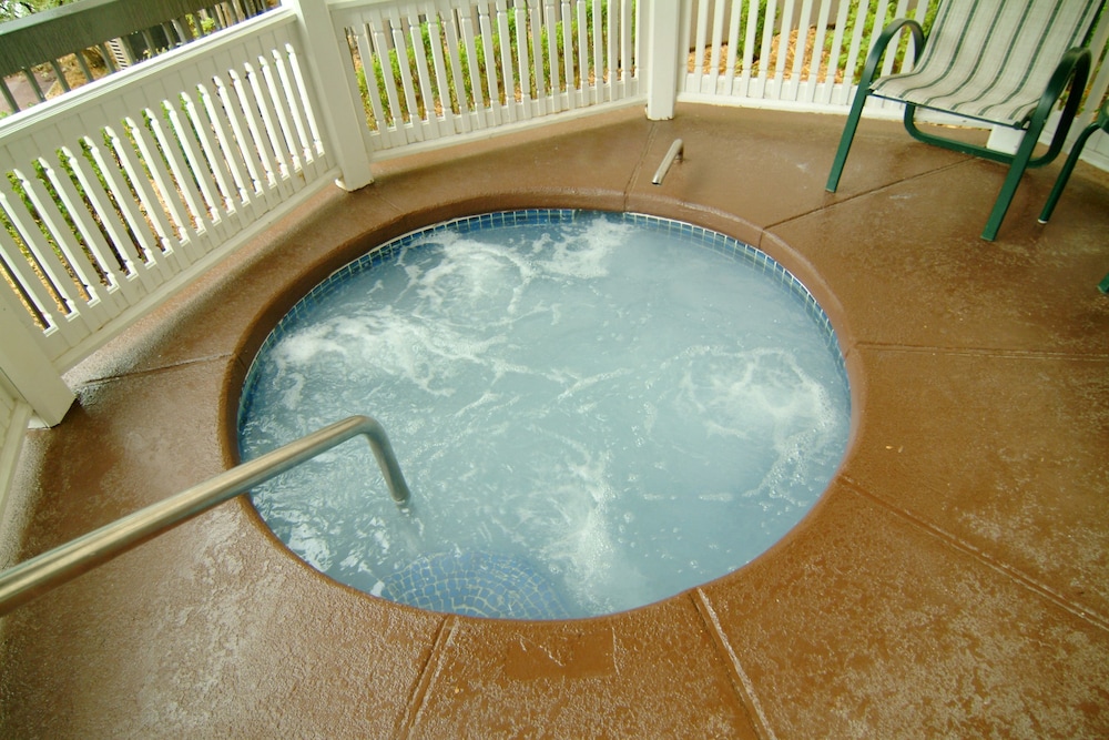 Hampton Inn by Hilton Fort Smith - photo 36