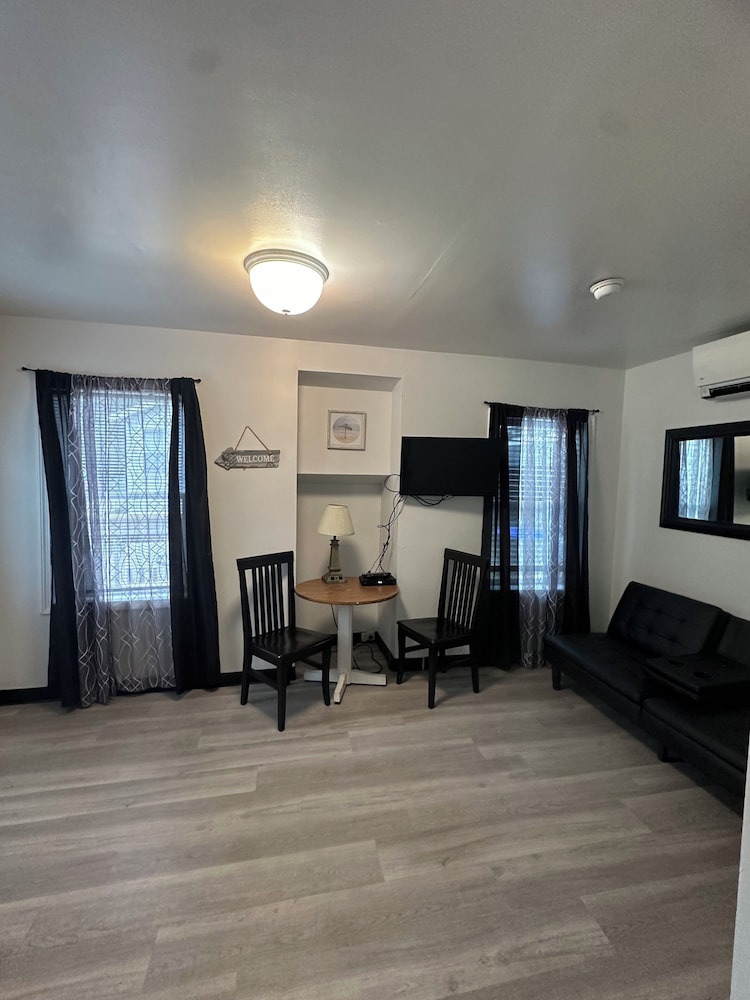 Grand Beach Inn - photo 38