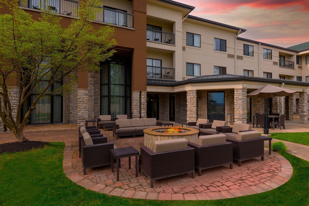 Courtyard by Marriott Springfield Airport - photo 48