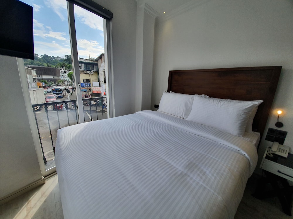 Bed Station 210 in Kandy, Sri Lanka