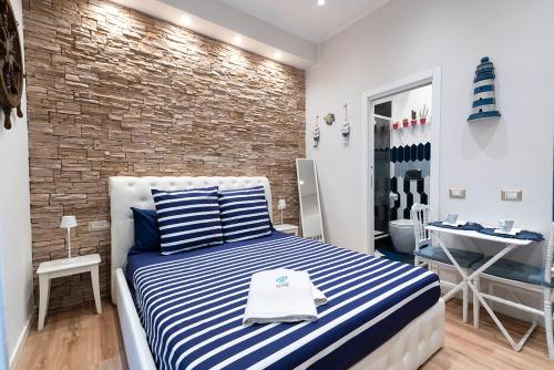 Vittorio Emanuele Suite — 4-Star Luxury Hotel in Castellammare Di Stabia, Italy