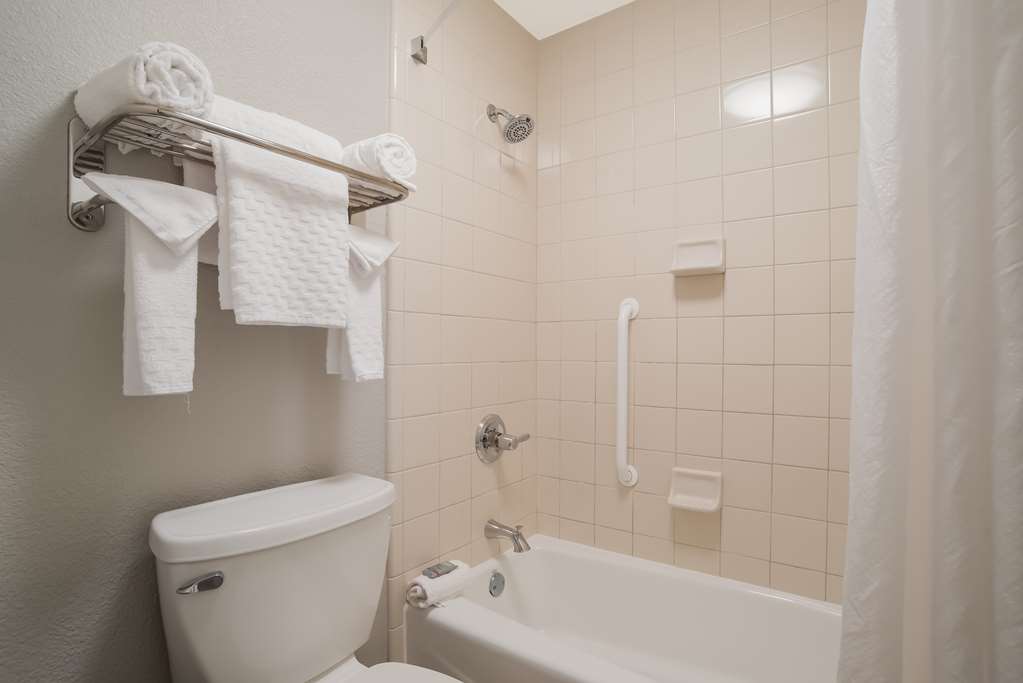 Best Western Flagship Inn - photo 16