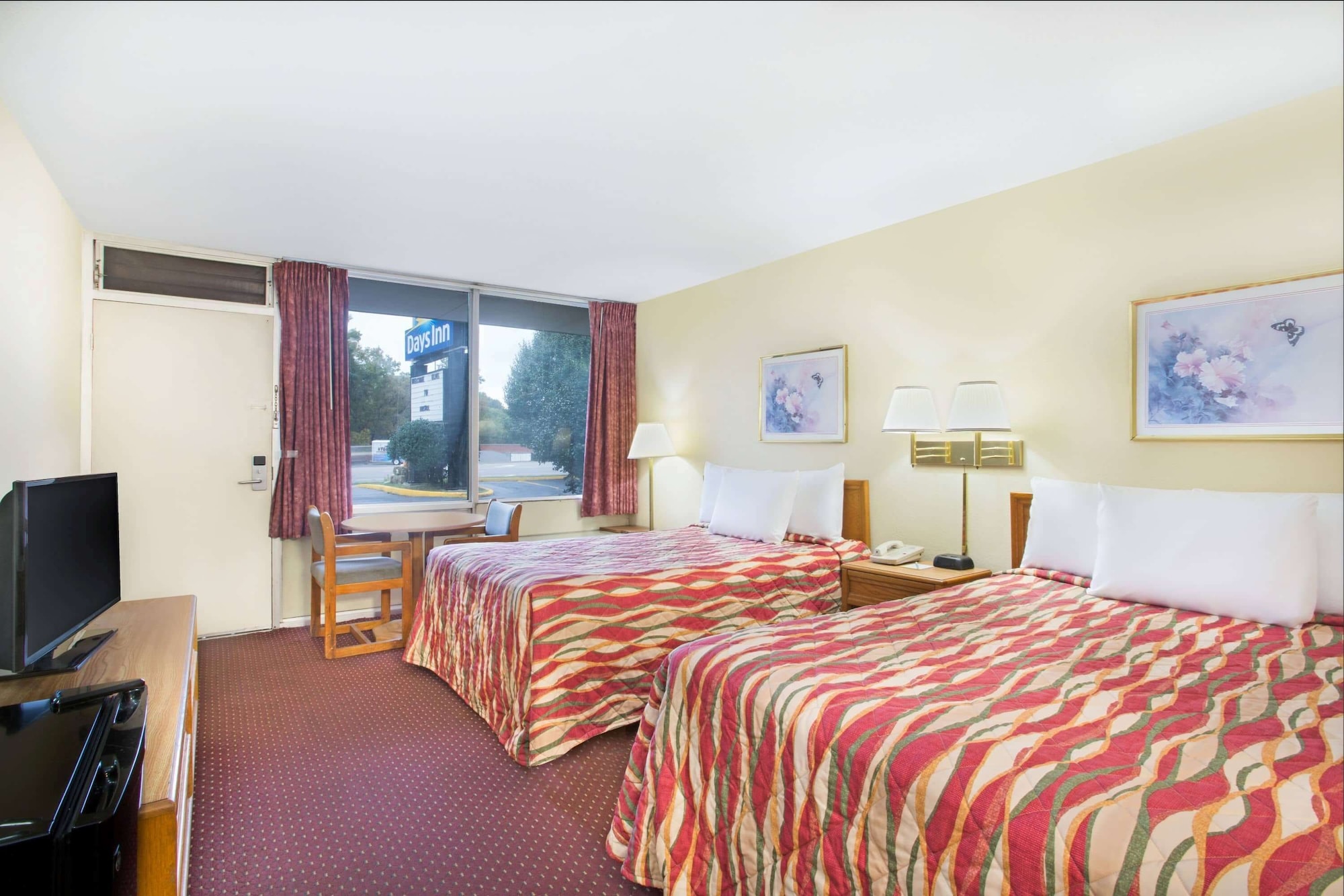 Days Inn by Wyndham Bristol Parkway - photo 3