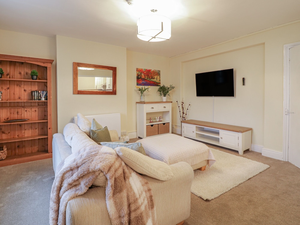 Beside The Sea In Town — 4-Star Luxury Hotel in Llandudno, United Kingdom
