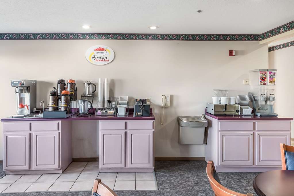 Americas Best Value Inn Wenona - photo 26