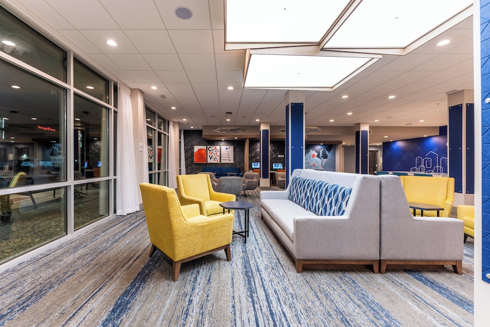 Holiday Inn Express & Suites Charlottesville by IHG - photo 117