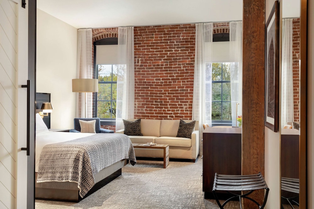 The Wilbur Lititz Tapestry Collection by Hilton - photo 34