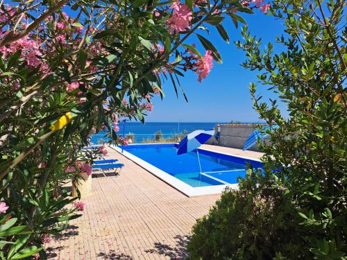 Ithaka 3 — 4-Star Luxury Hotel in Chios, Greece