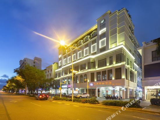 Guanlai Business Hotel in Sanya, People's Republic of China