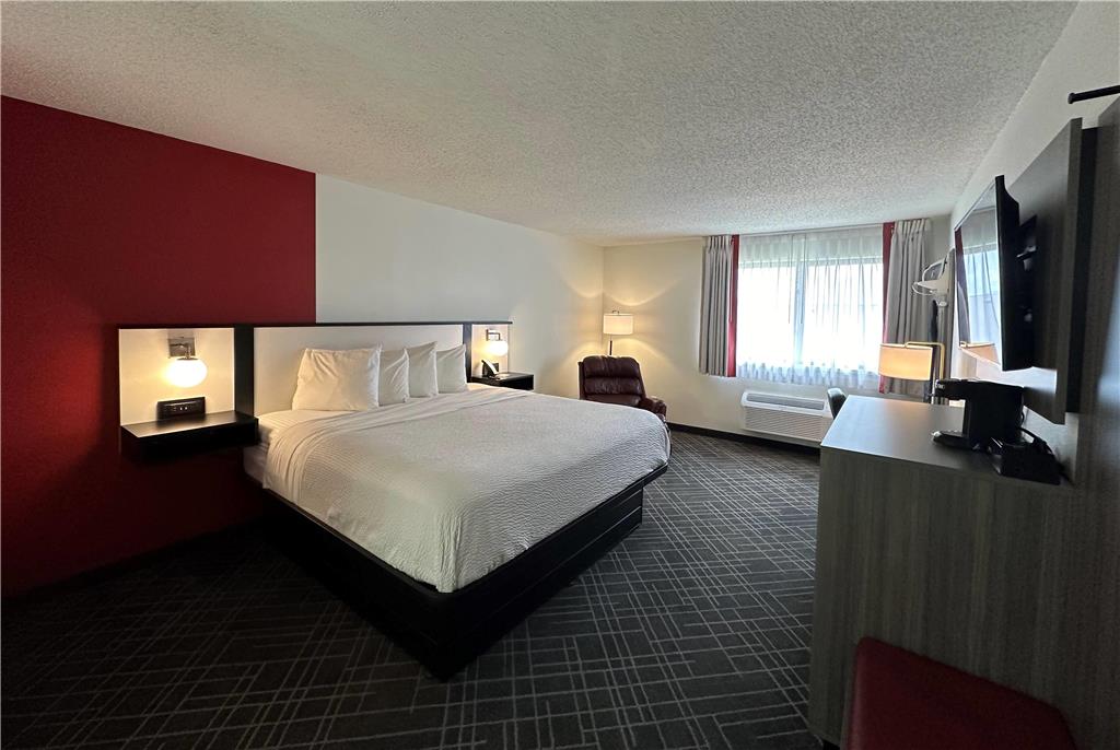 Ramada by Wyndham Waupaca - photo 11