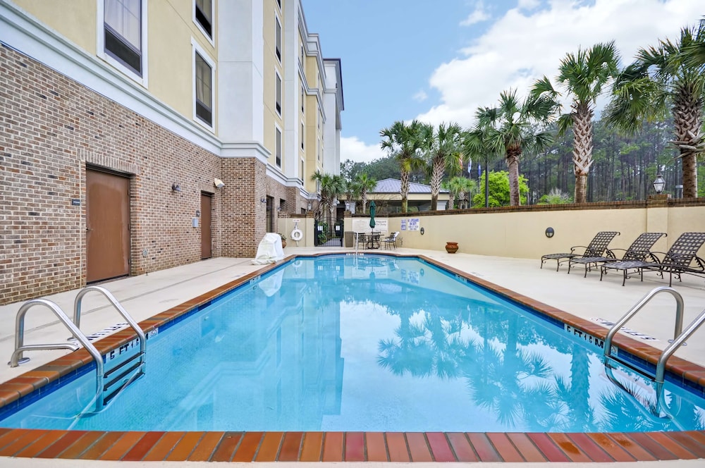 Hampton Inn & Suites North Charleston University Blvd - photo 26