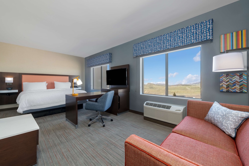 Hampton Inn & Suites Cody - photo 32