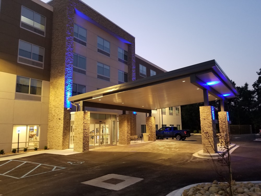 Holiday Inn Express Williamsburg by IHG - photo 56