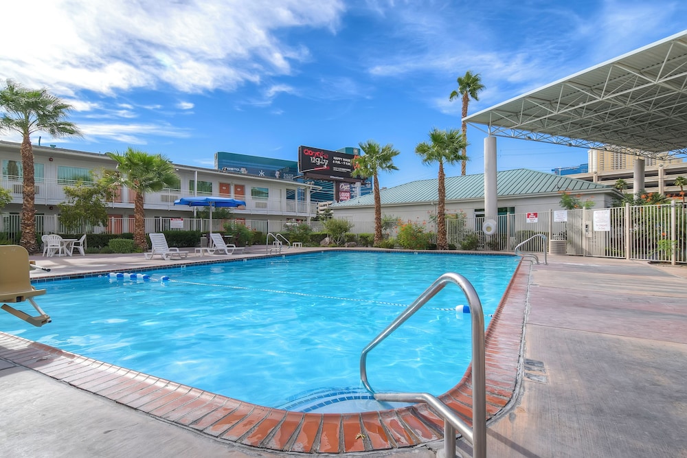 Studio 6 Suites Las Vegas NV Tropicana - photo 22