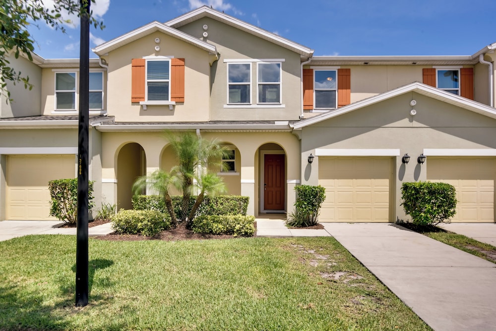 4 Mi to Disney: Compass Bay Resort Gem w Views - featured photo