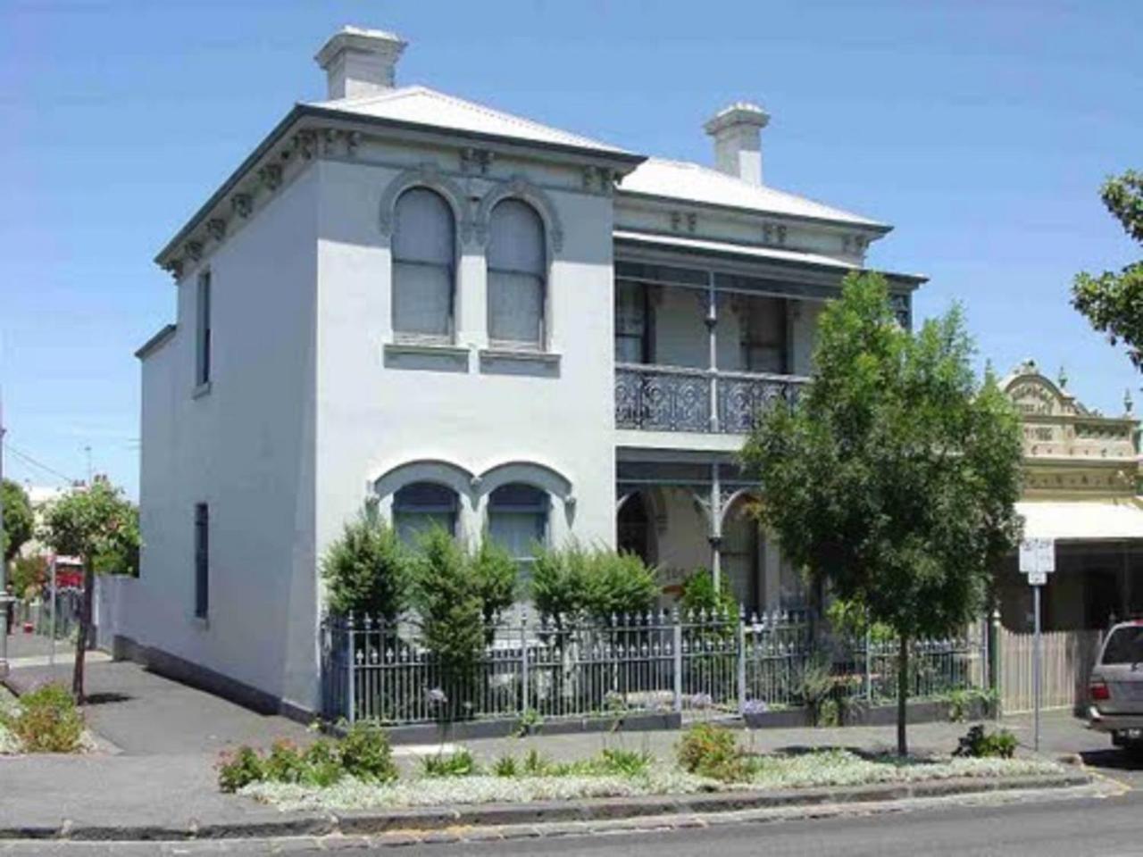 Vignacourt Melbourne Richmond Hill — Melbourne