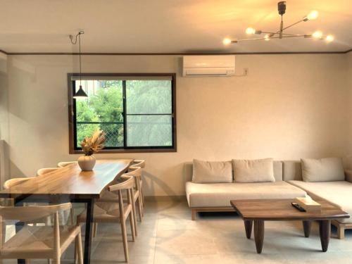 Glanz Atami in Atami, Japan