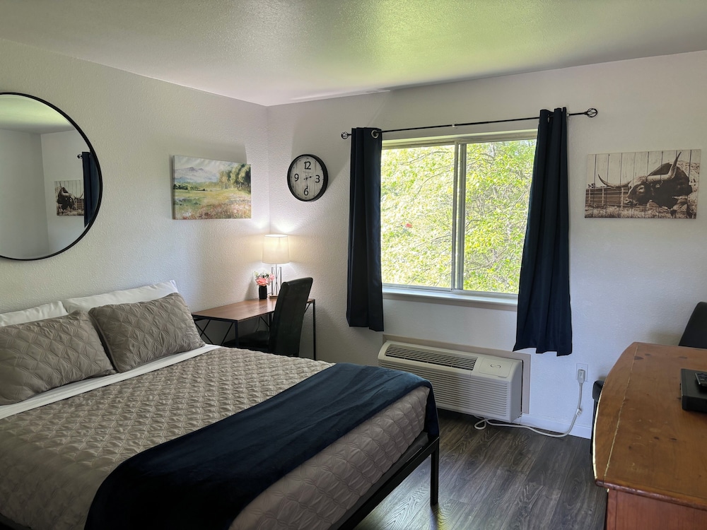 Brownsville Motel - photo 84