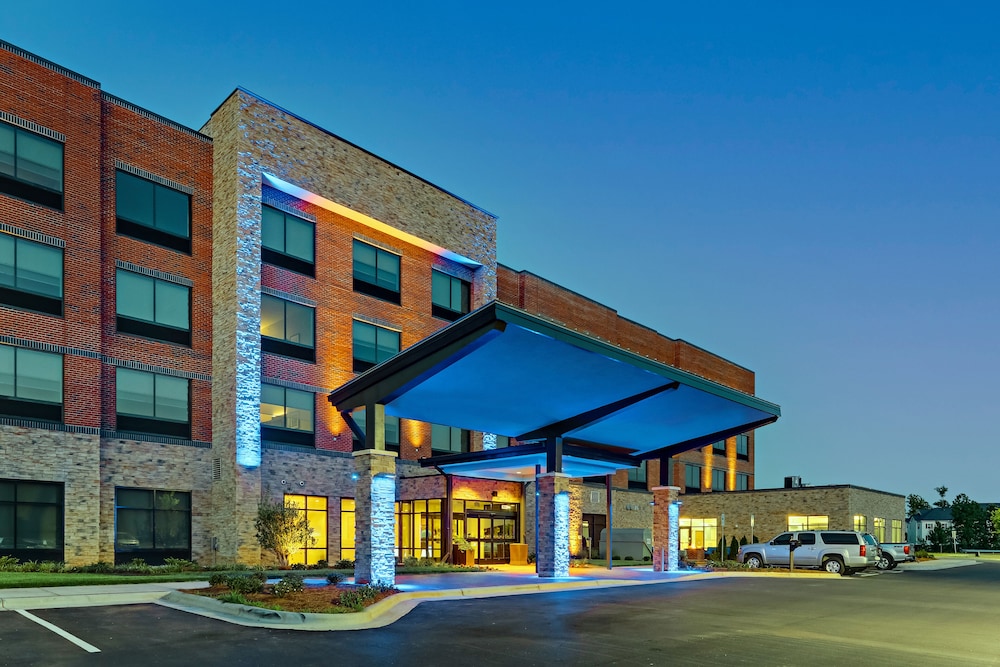 Holiday Inn Express & Suites Winston Salem Sw Clemmons by IHG - photo 69