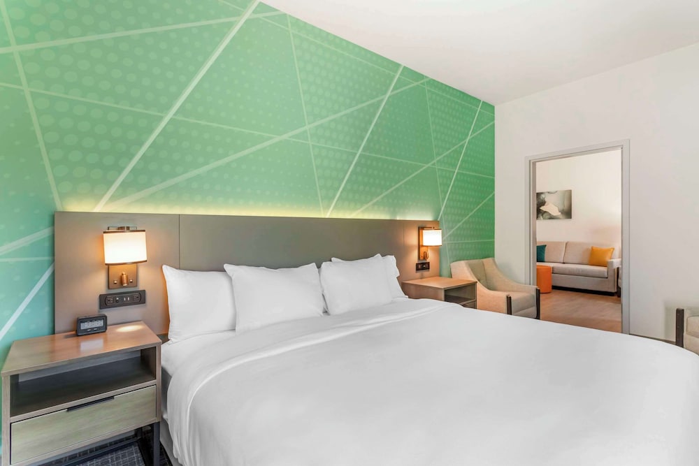Comfort Suites Gatlinburg Downtown Convention Center - photo 21