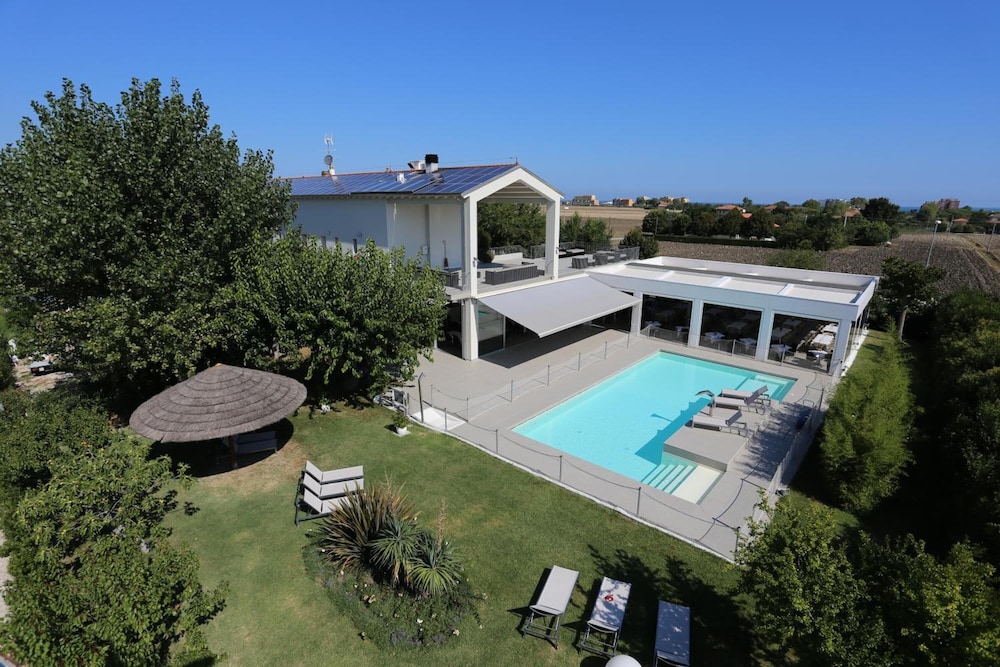 Il Portico - carbon neutral hotel in Fano