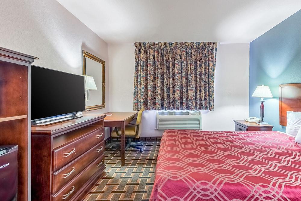 Urbana Inn and Suites By Magnuson Worldwide - photo 9