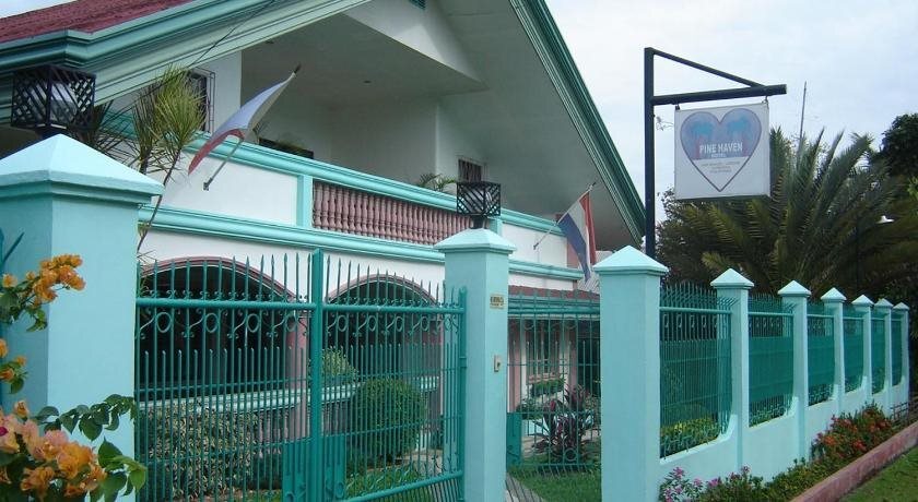 Pine Haven Hotel — hotel in San Miguel
