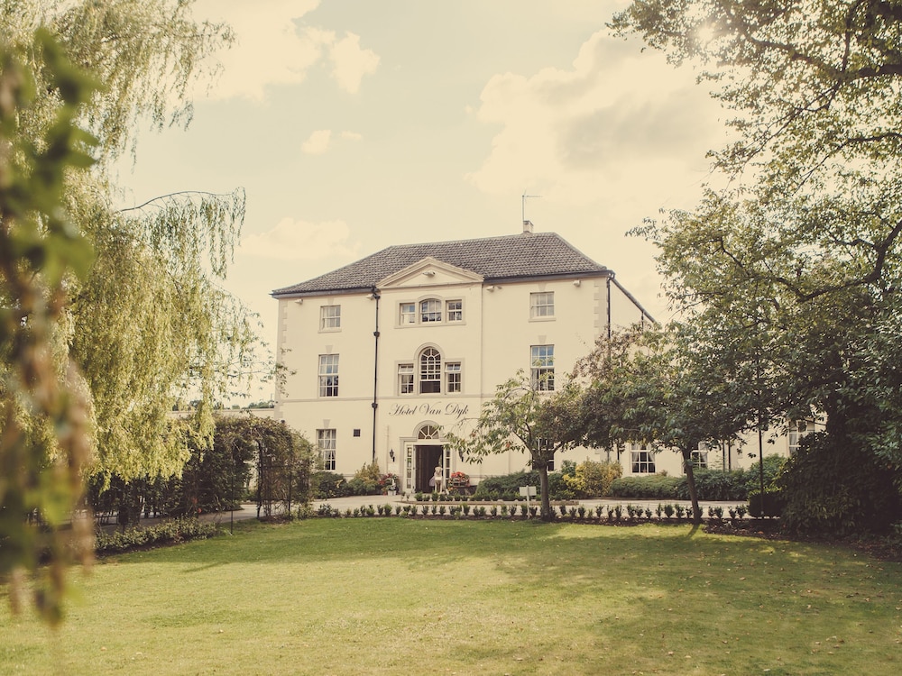 Wildes Inns — 4-Star Luxury Hotel in Chesterfield, United Kingdom