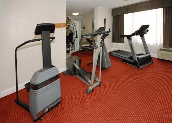 Clarion Hotel Fort Myers - photo 10