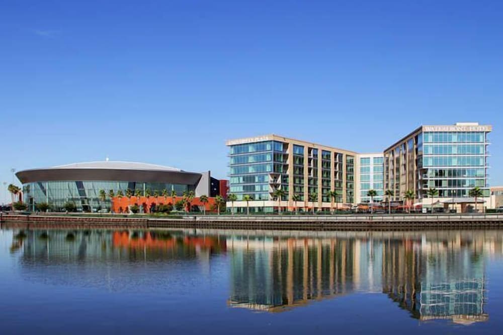 University Plaza Waterfront Hotel - photo 35