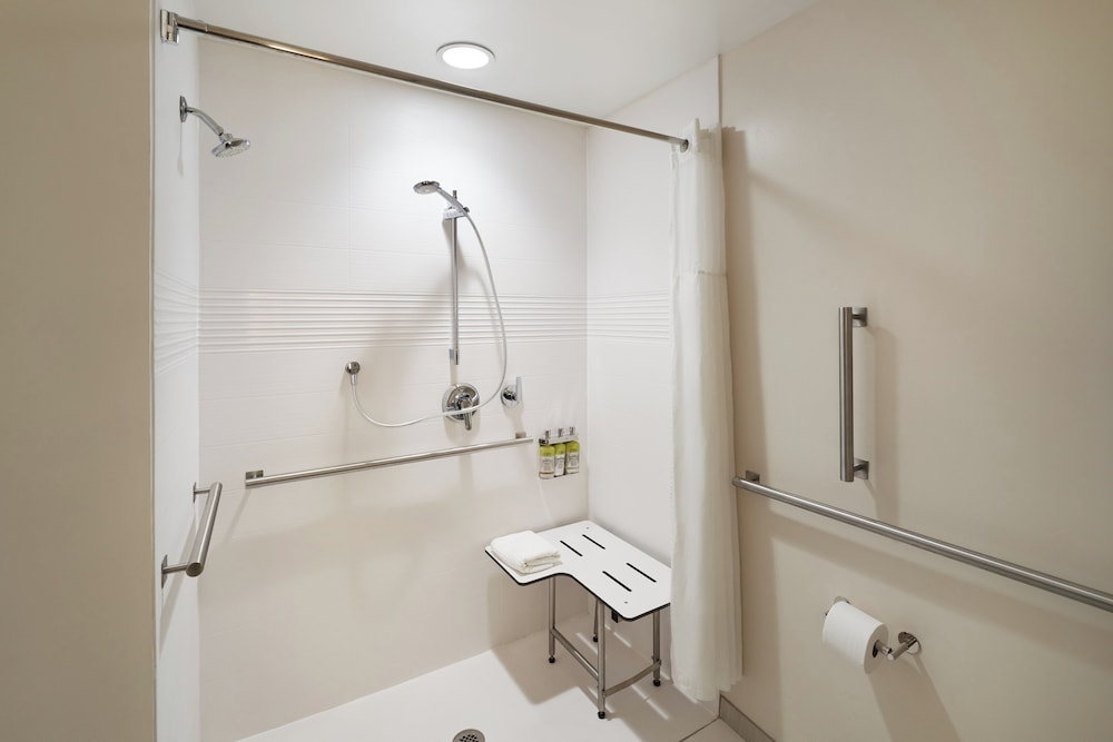 Candlewood Suites Asheville Downtown by IHG - photo 21