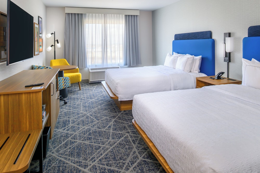 Hampton Inn by Hilton St. Louis Airport - photo 23