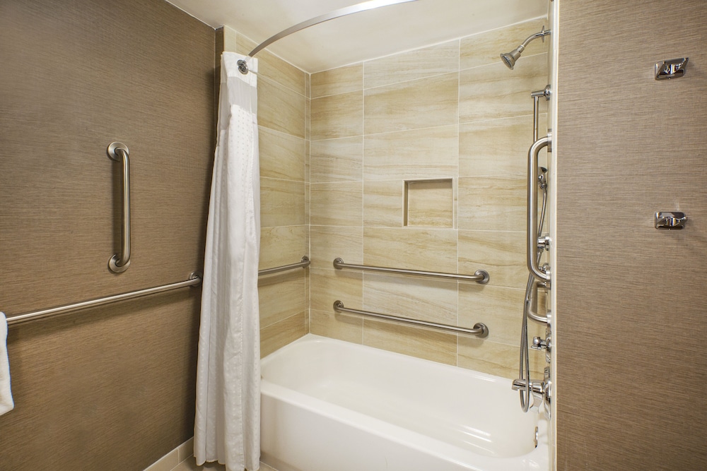 Holiday Inn Washington Dulles International Airport by IHG - photo 16