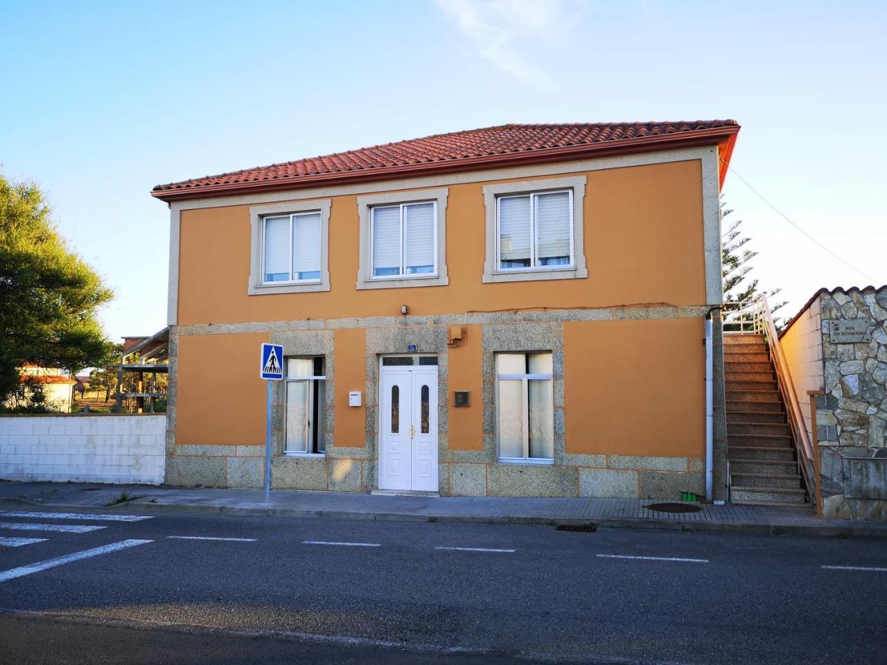 Piso Da Horta En Aguino Ribeira Galicia — hotel in Ribeira