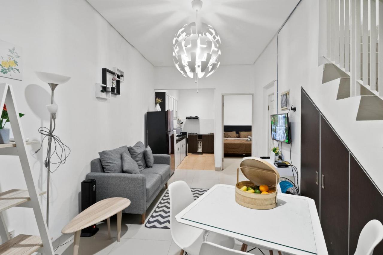 Affordable Cozy Home Away From Home — 4-Star Luxury Hotel in Buaran, Indonesia