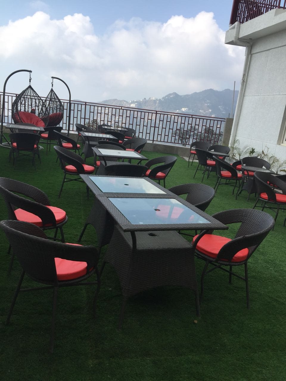 Hotel The Pride in Mussoorie, India