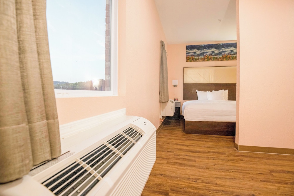 OYO Hotel Adairsville Calhoun South I 75 - photo 20